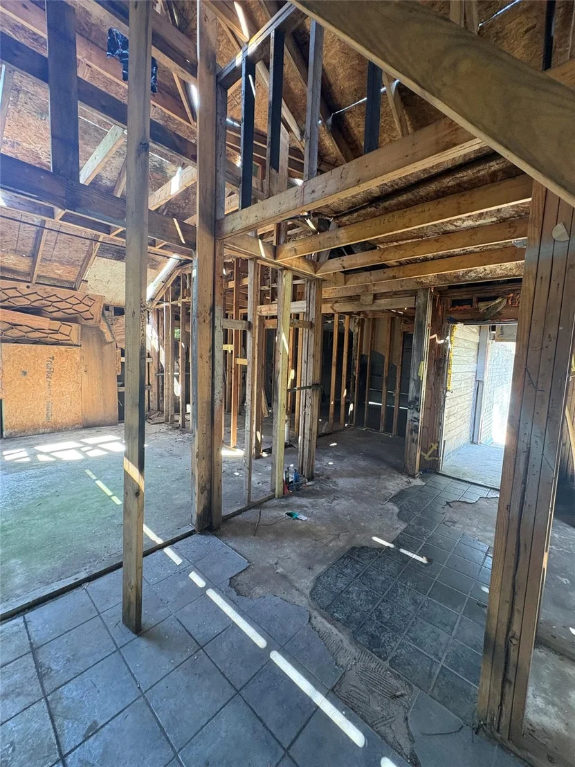 Photo of 205 Barberry DR