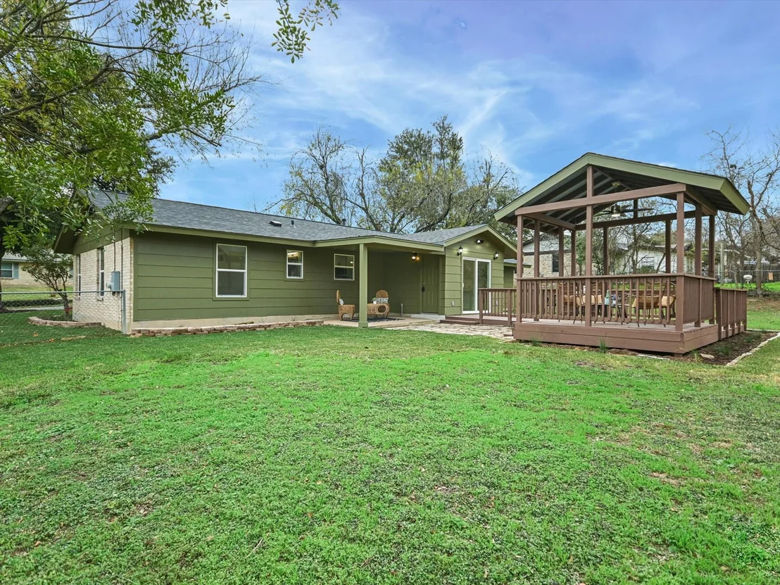 Photo of 1104 Floradale DR