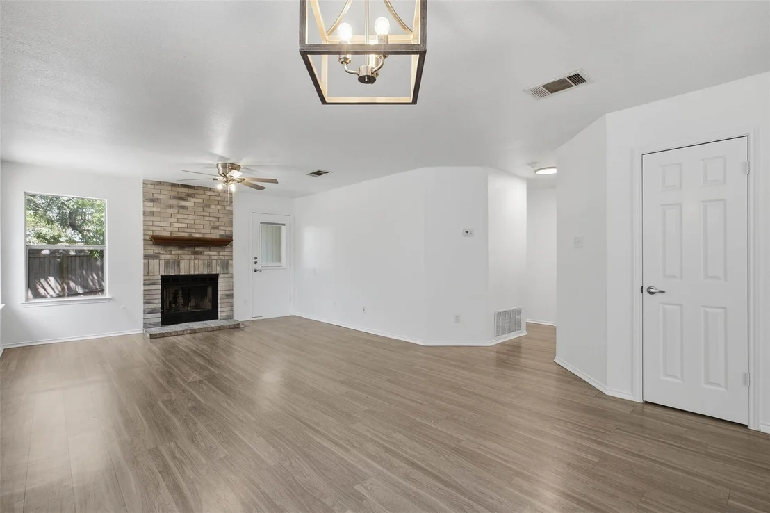 Photo of 1206 Garden Path DR