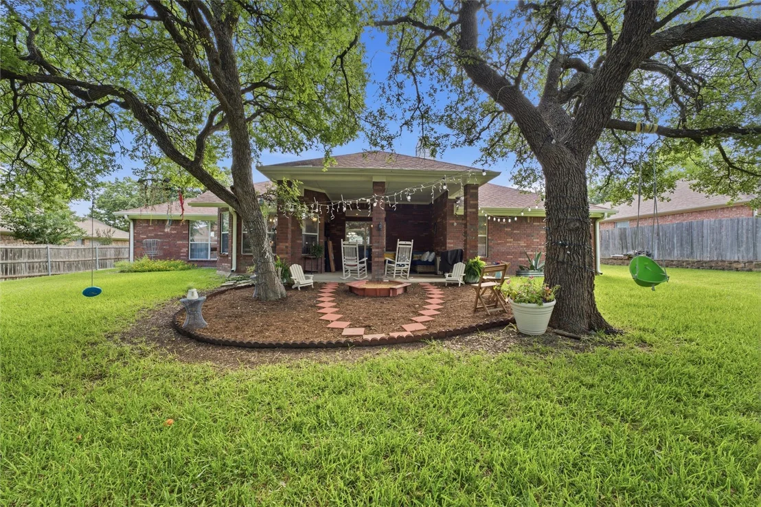 Photo of 302 Wrought Iron DR