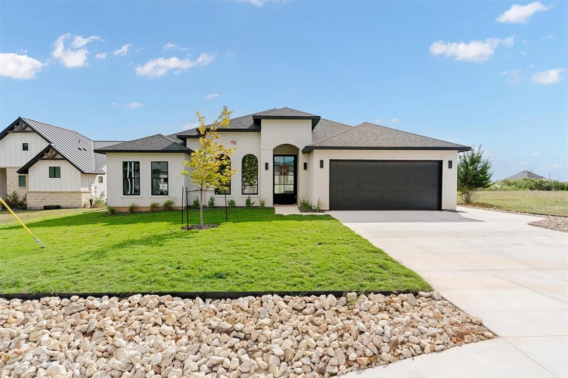 Photo of 118 Roy Nichols DR