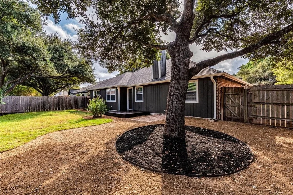 Photo of 2304 Sycamore TRL