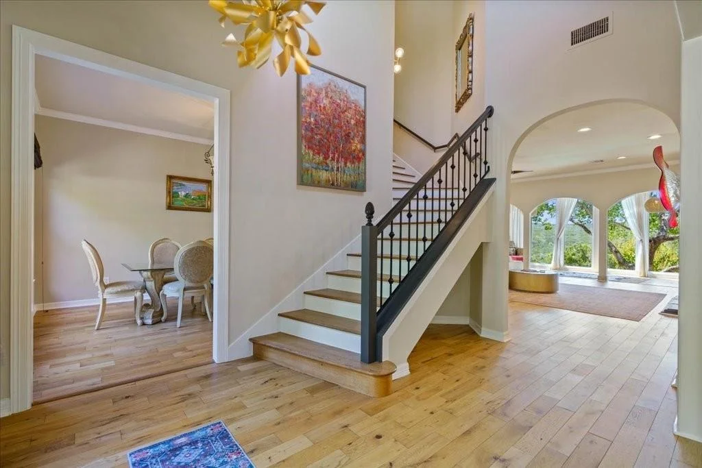 Photo of 4100 Love Bird LN