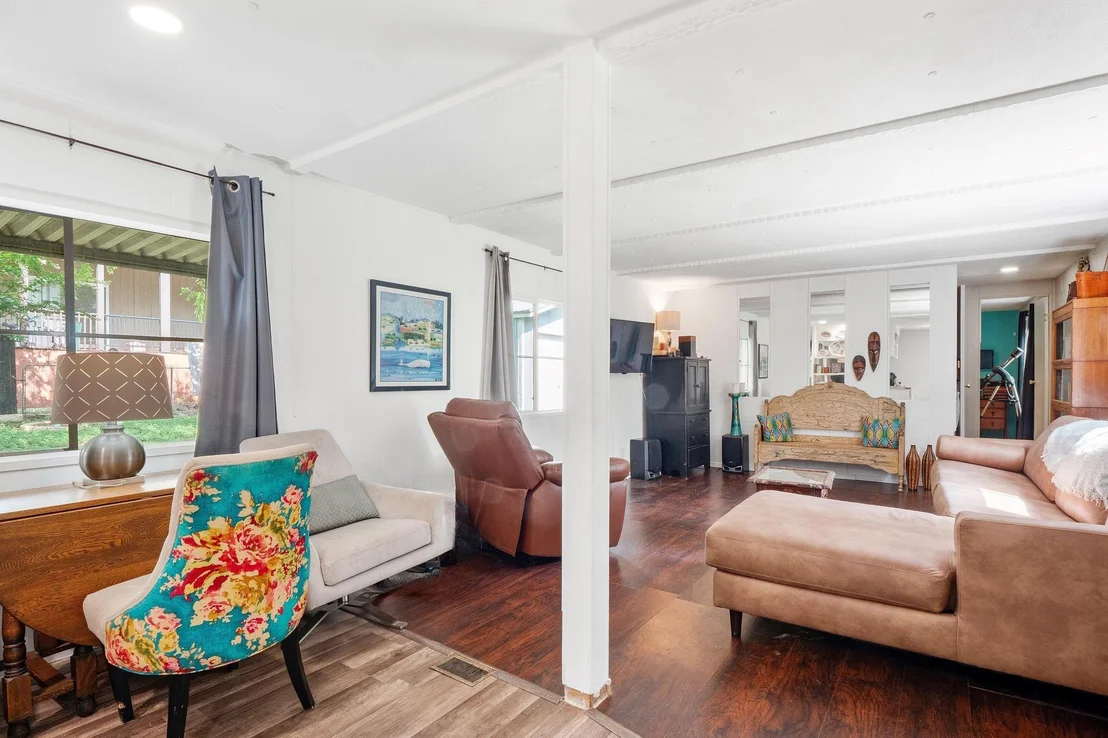 Photo of 213 Taylor DR