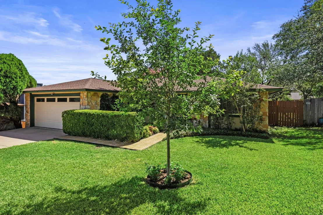 Photo of 7803 Creekmere LN