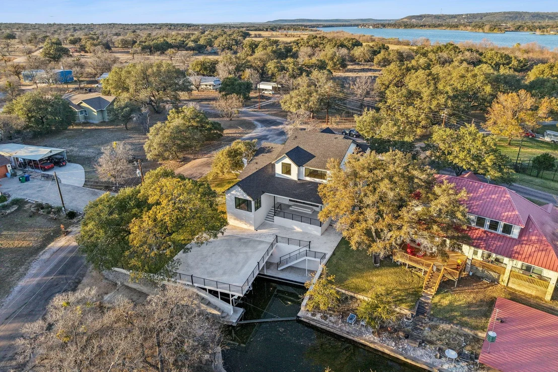 Photo of 300 Deer DR