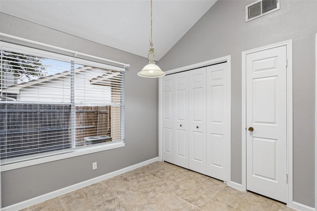 Photo of 1609 Parkwood DR