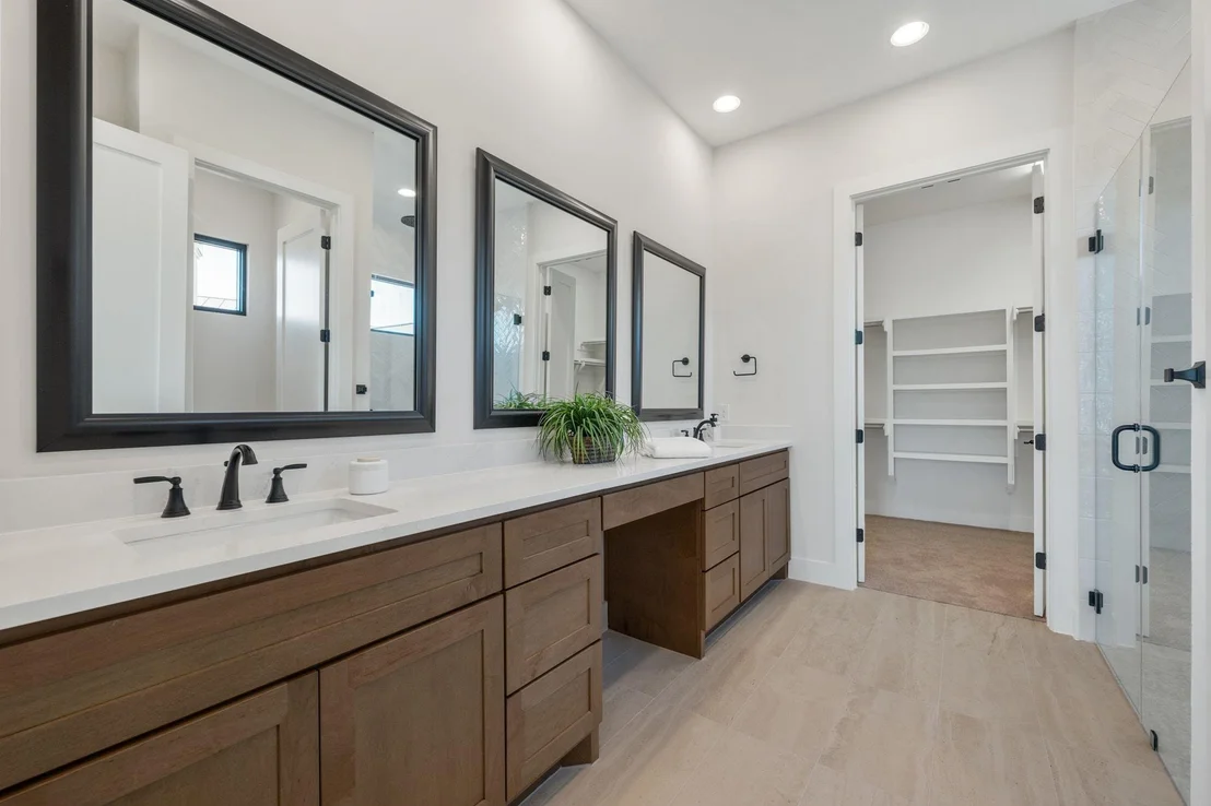 Photo of 2401 KAHALA SUNSET DR