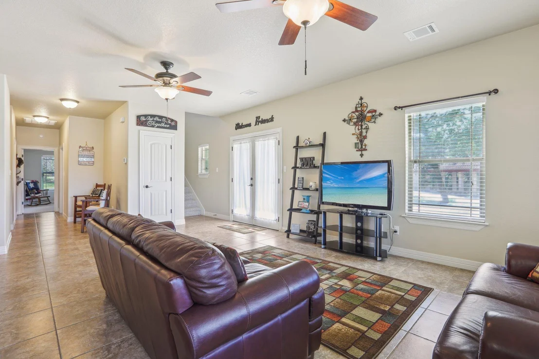 Photo of 600 Augusta CIR N