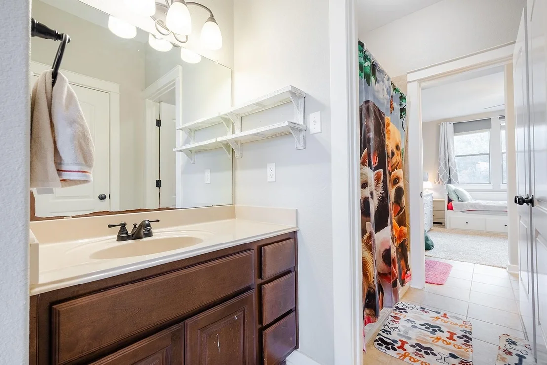 Photo of 1407 Rowan DR