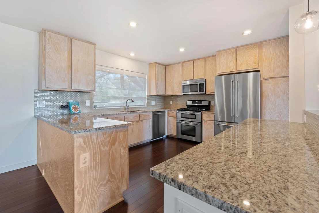 Photo of 1407 Lost Creek BLVD