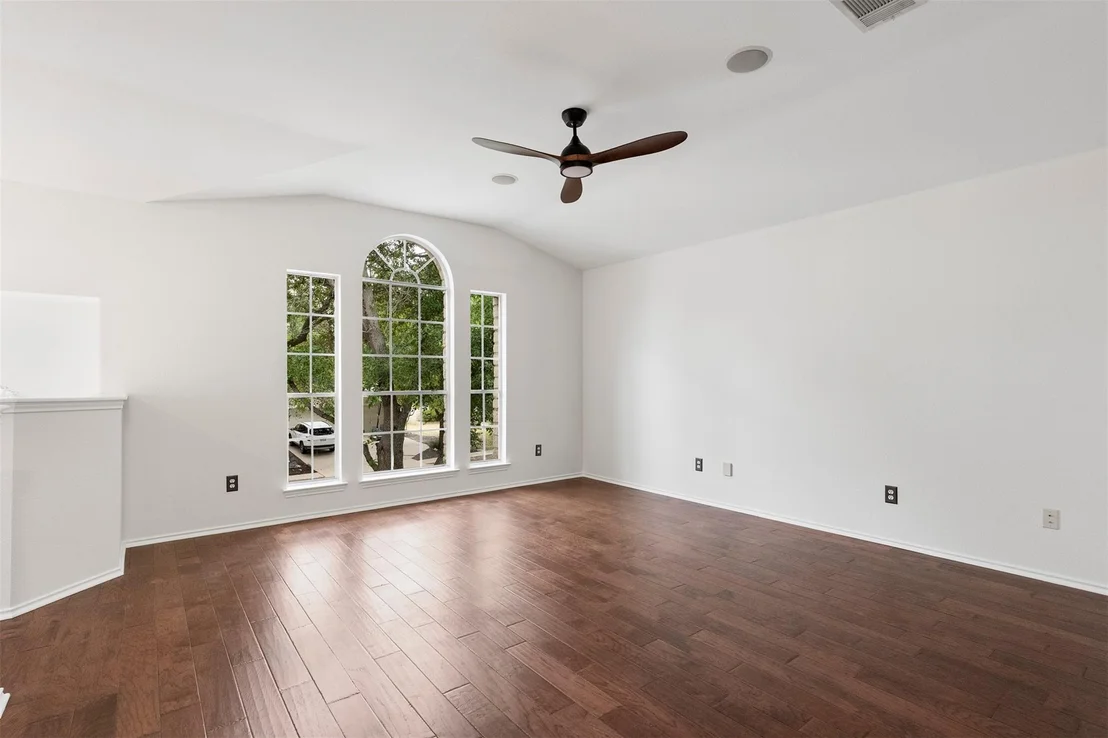 Photo of 4732 Norman TRL