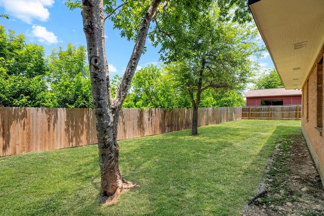 Photo of 837 Eagles WAY