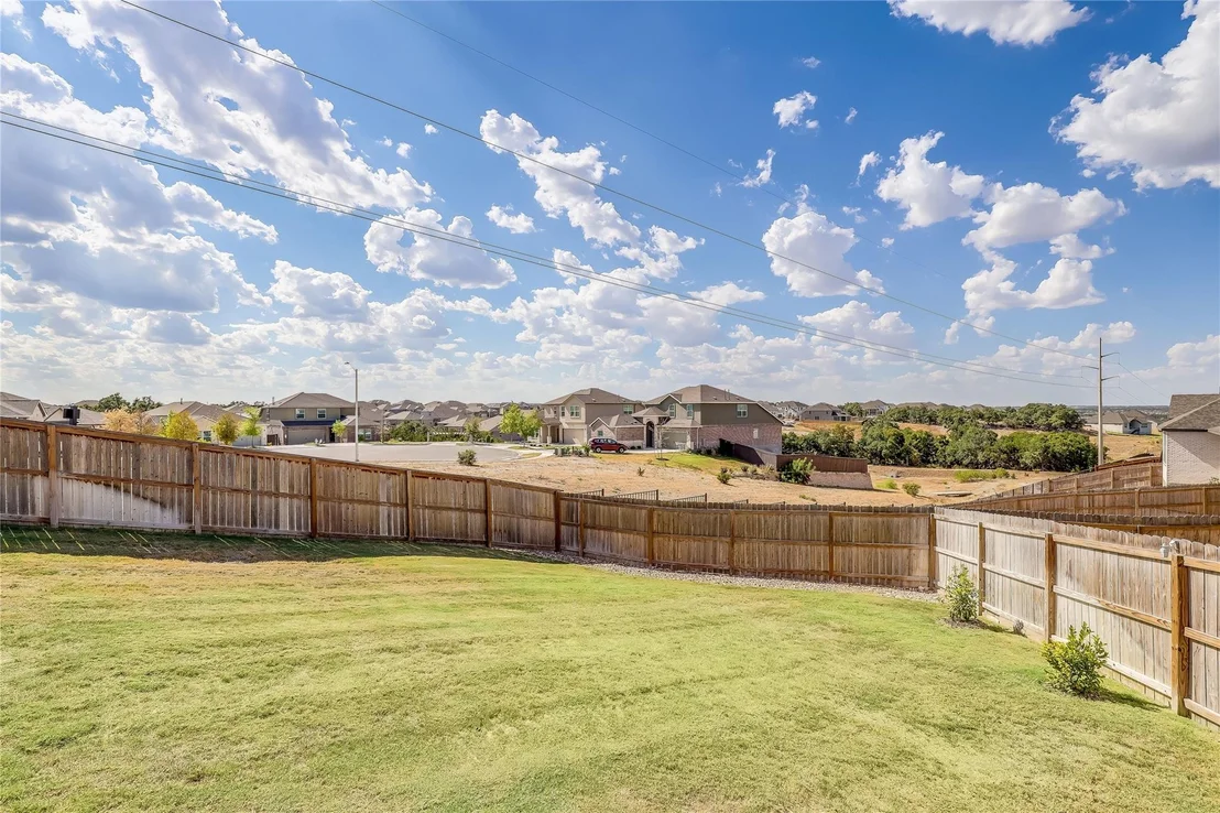 Photo of 1101 Bluewood BND