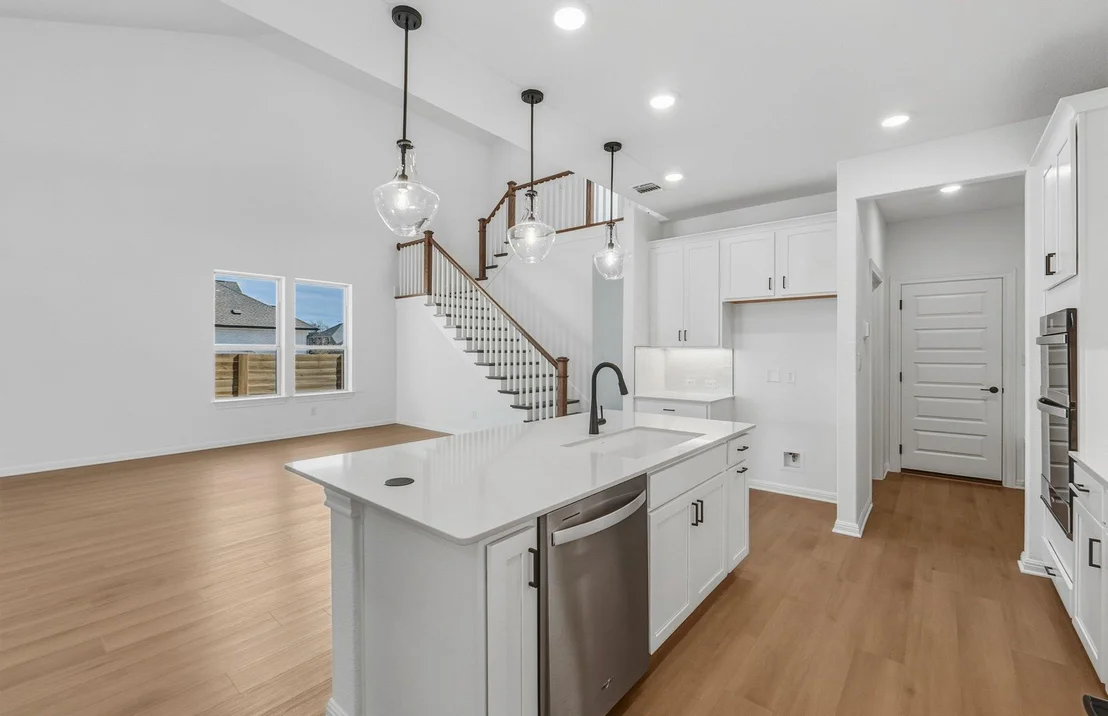 Photo of 2913 Zuni PATH