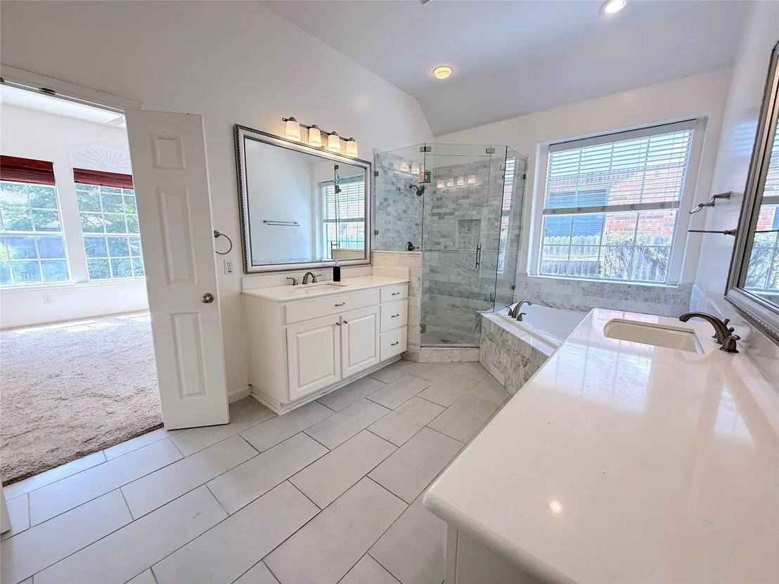 Photo of 14936 Thatcher DR
