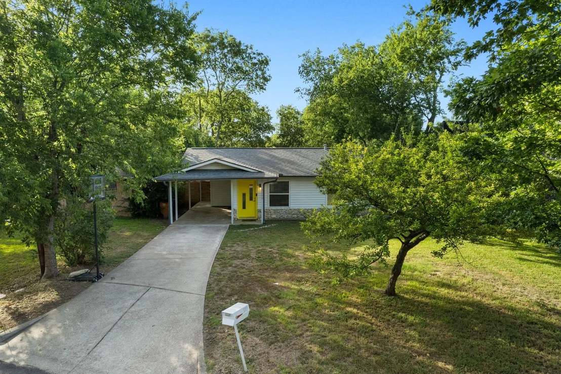 Photo of 3203 Dolphin DR
