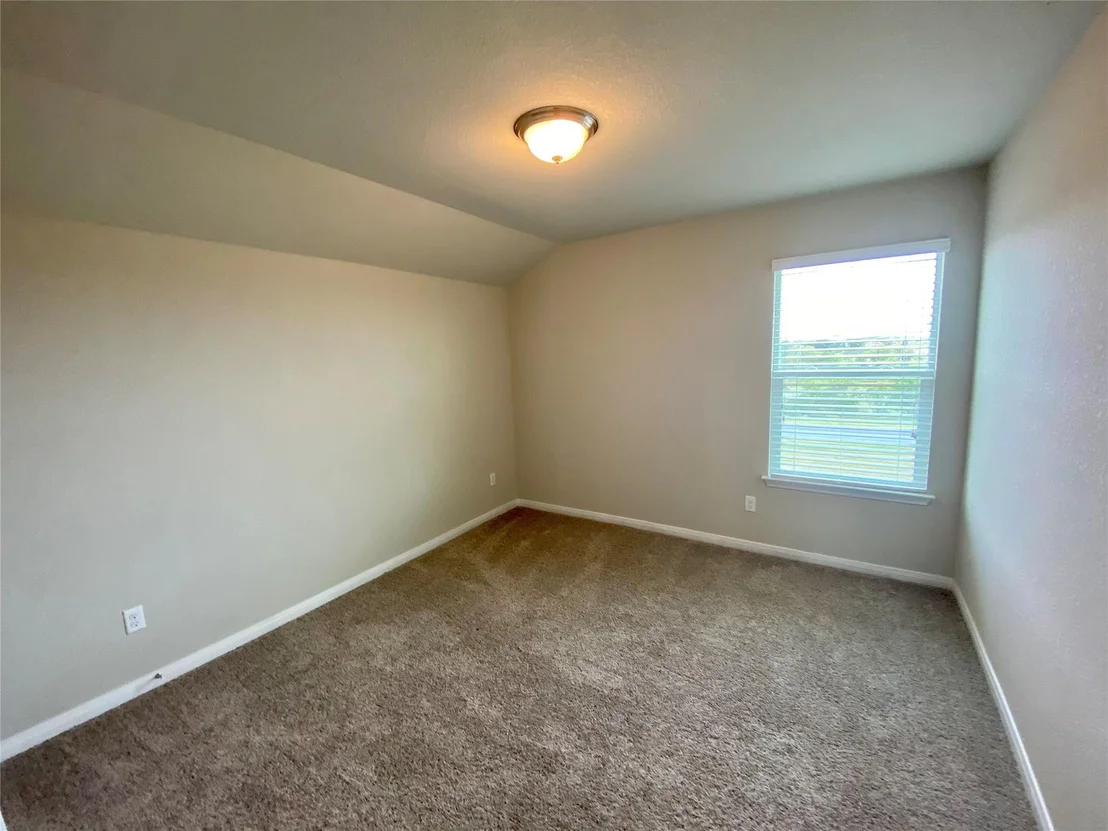 Photo of 632 Donegal LN