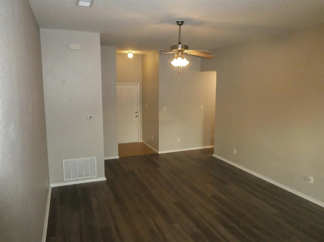 Photo of 113 SOAPSTONE DR