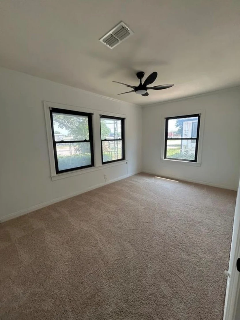 Photo of 606 Springdale RD