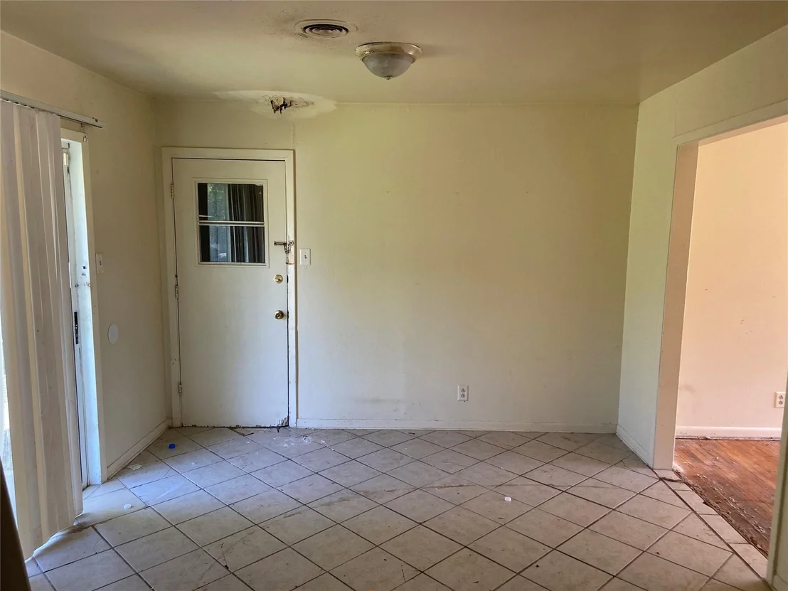 Photo of 1303 Connell DR