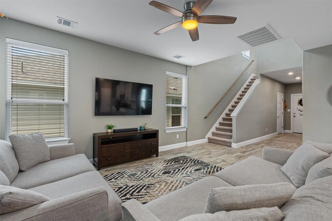 Photo of 285 Gaida LOOP