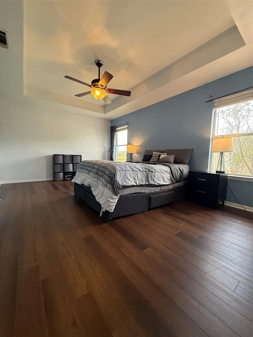 Photo of 907 Vernon DR
