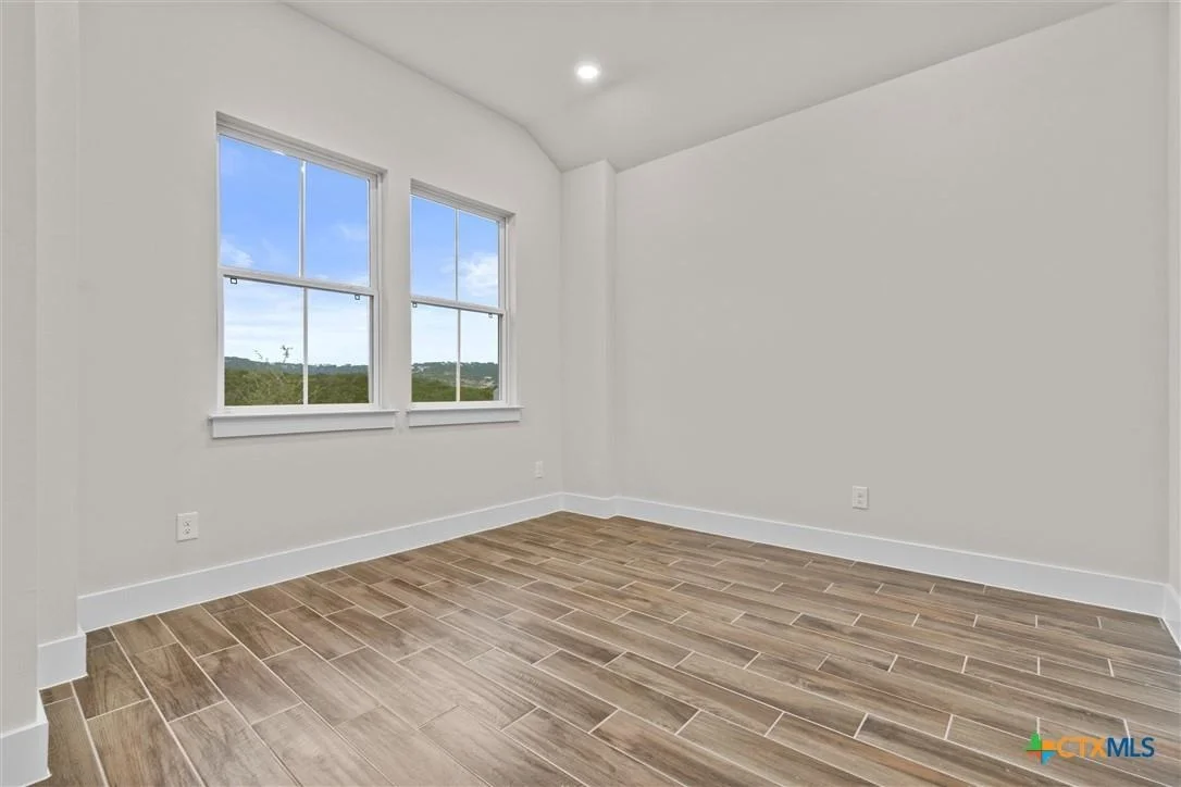 Photo of 401 Stellar Wind DR