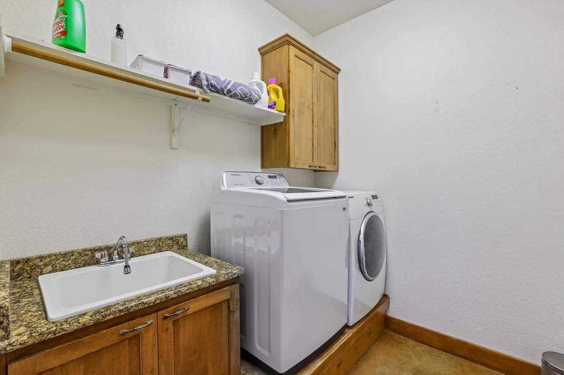 Photo of 267 Corral RD