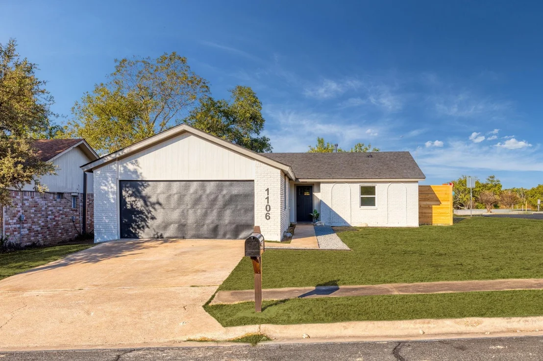 Photo of 1106 Echo LN