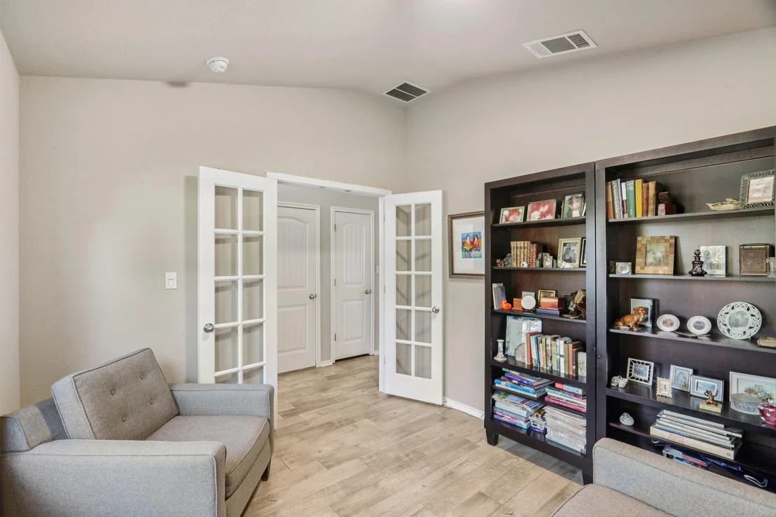 Photo of 17500 Bridgefarmer BLVD