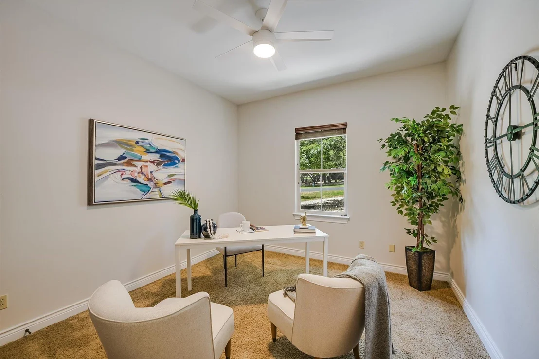 Photo of 524 Highland Spring LN