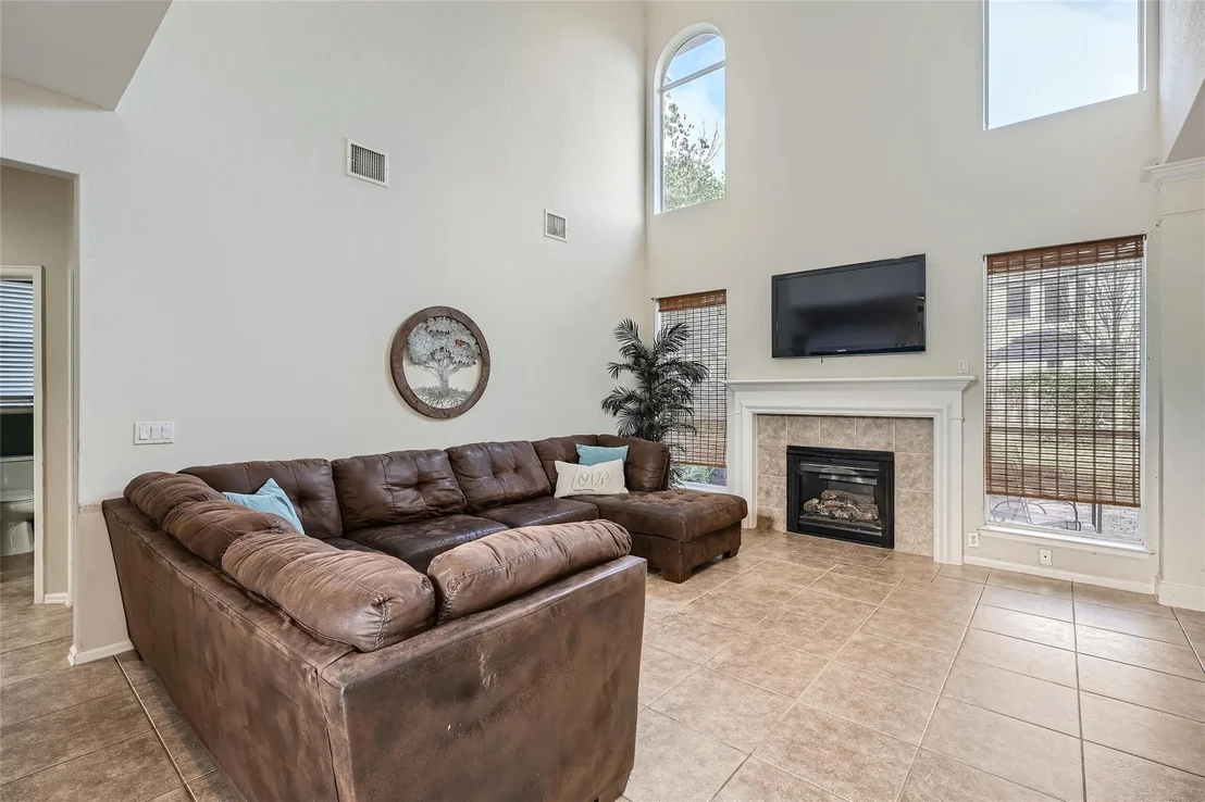 Photo of 269 Camelia PKWY