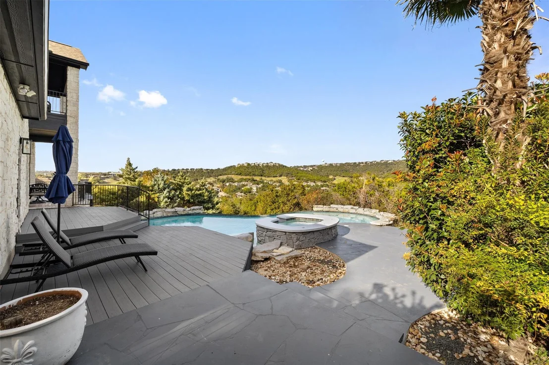 Photo of 3833 River Place BLVD