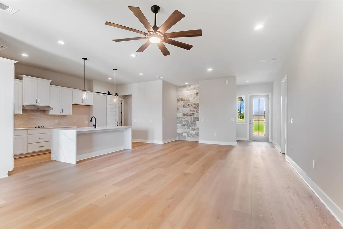 Photo of 115 Draper LN