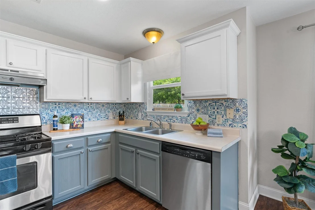 Photo of 17301 Valentine DR