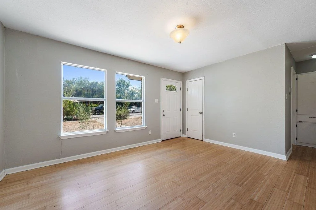 Photo of 1304 Lily TER