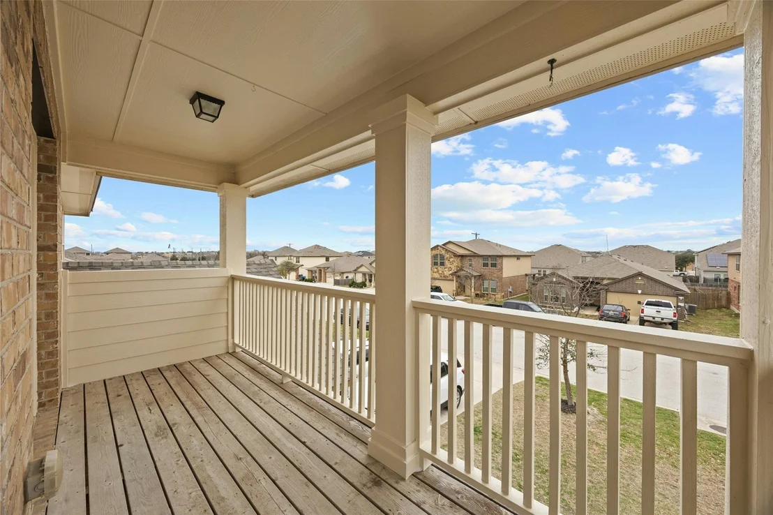 Photo of 124 Igneous LN