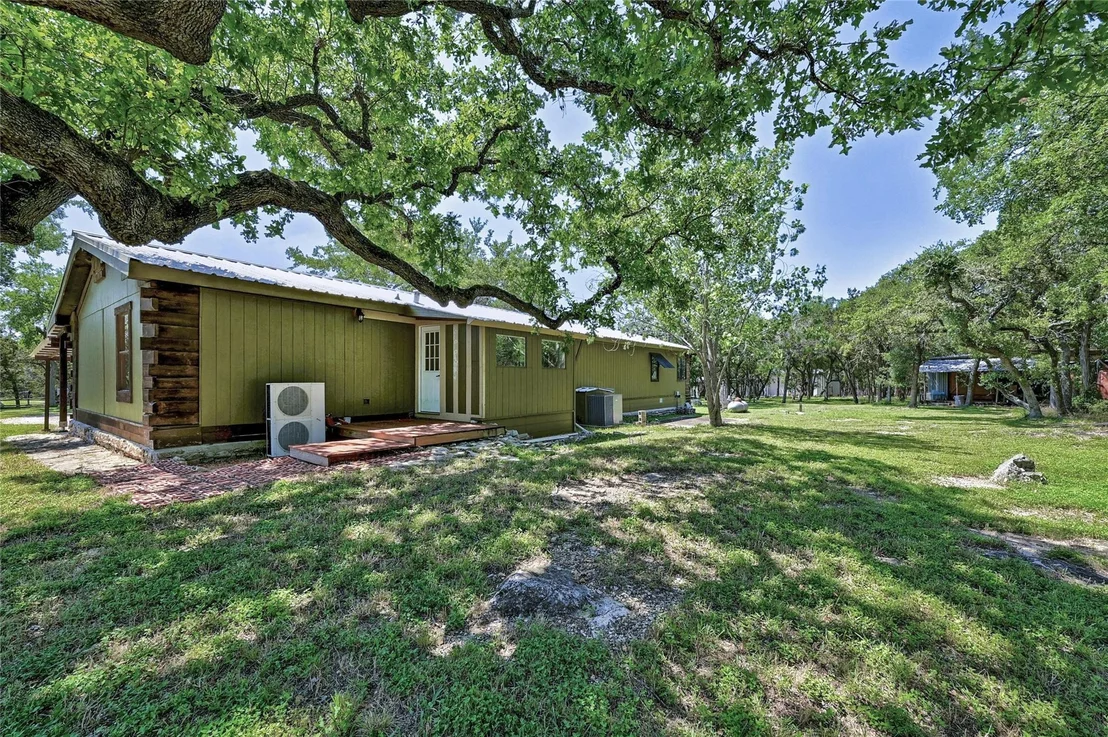 Photo of 1255 Rolling Oaks DR