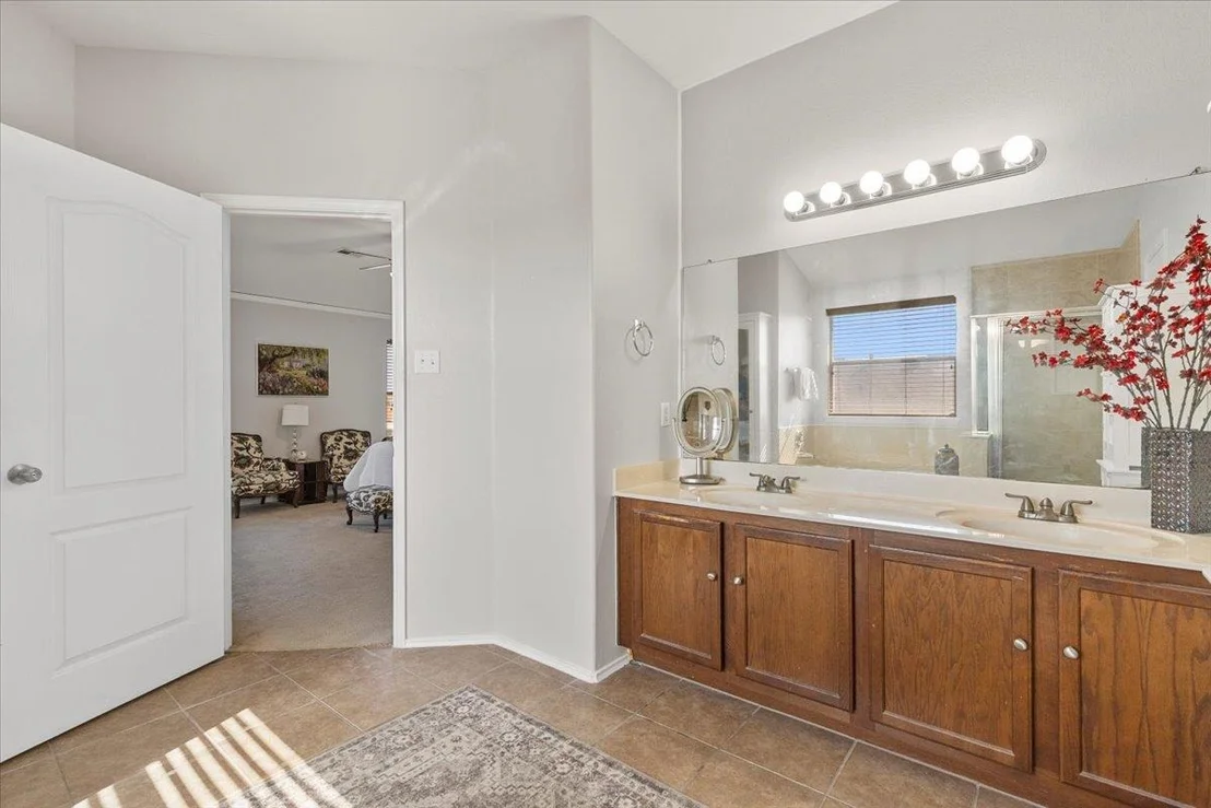 Photo of 310 Floating Leaf DR