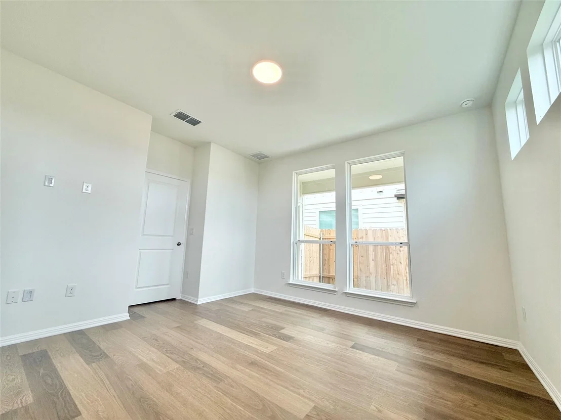 Photo of 389 Young ST