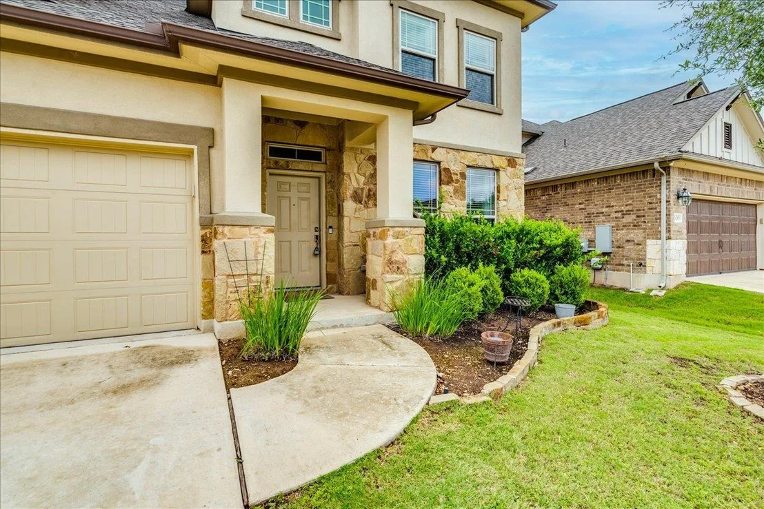 Photo of 610 Stonewood LN