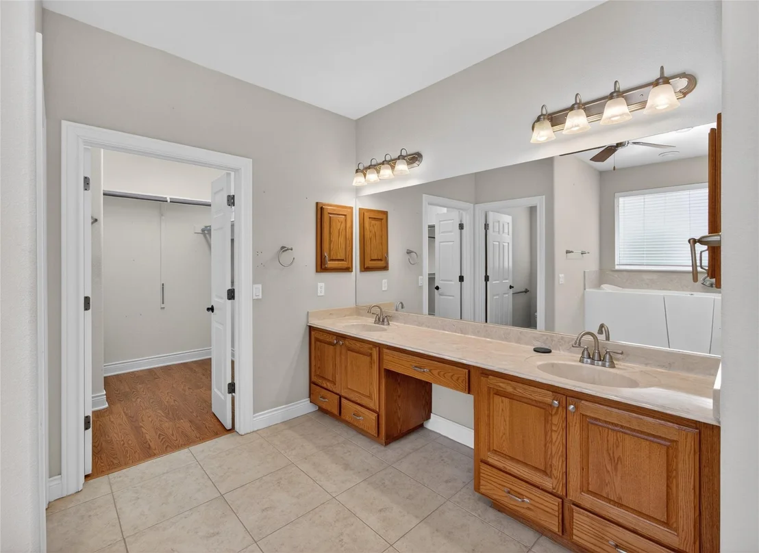 Photo of 810 River Walk TRL