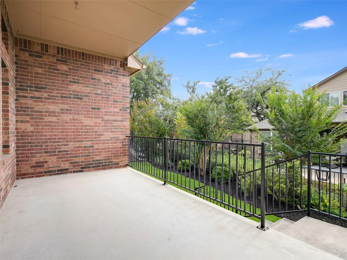 Photo of 15701 Sayan CV