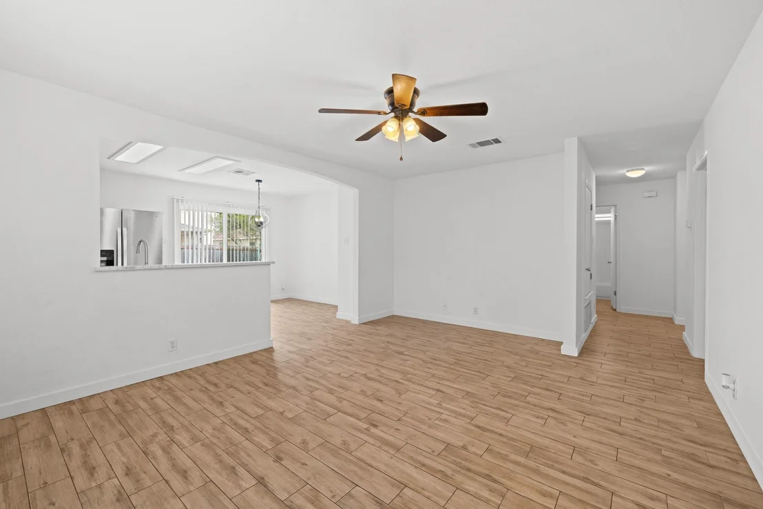 Photo of 105 Stanford DR