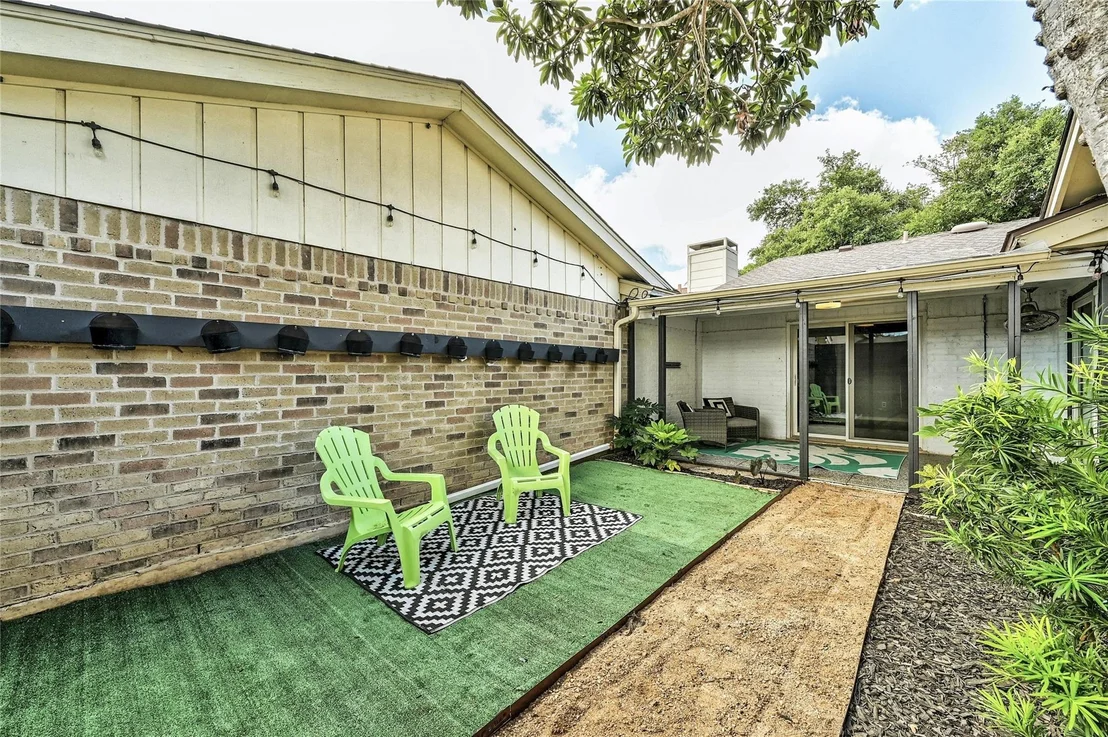 Photo of 11131 Pinehurst DR