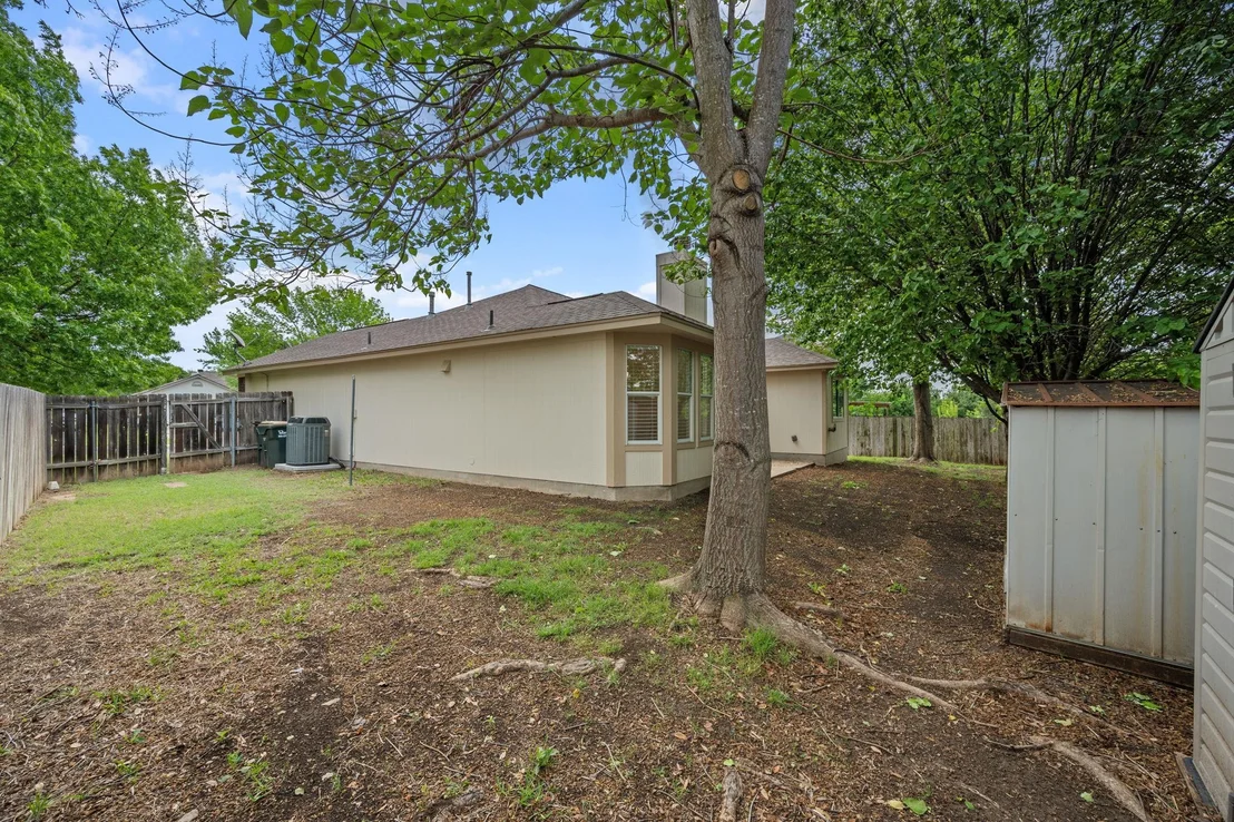 Photo of 124 Azalea DR