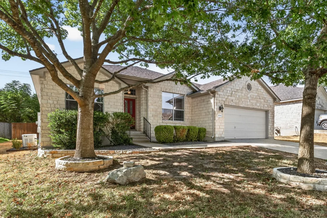 Photo of 1004 Applerock