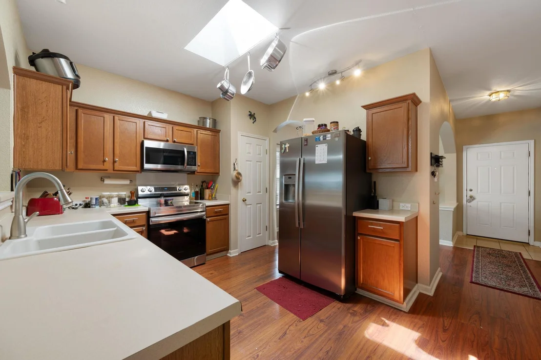 Photo of 18112 Skysail DR