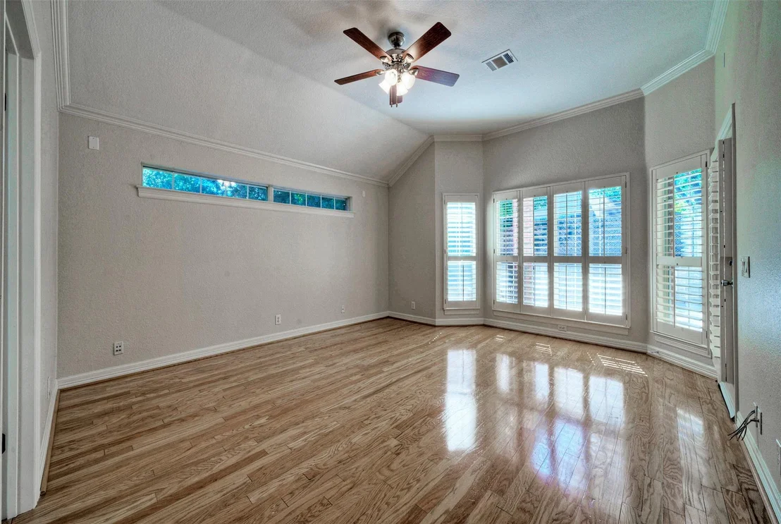 Photo of 10806 Olympia Fields LOOP